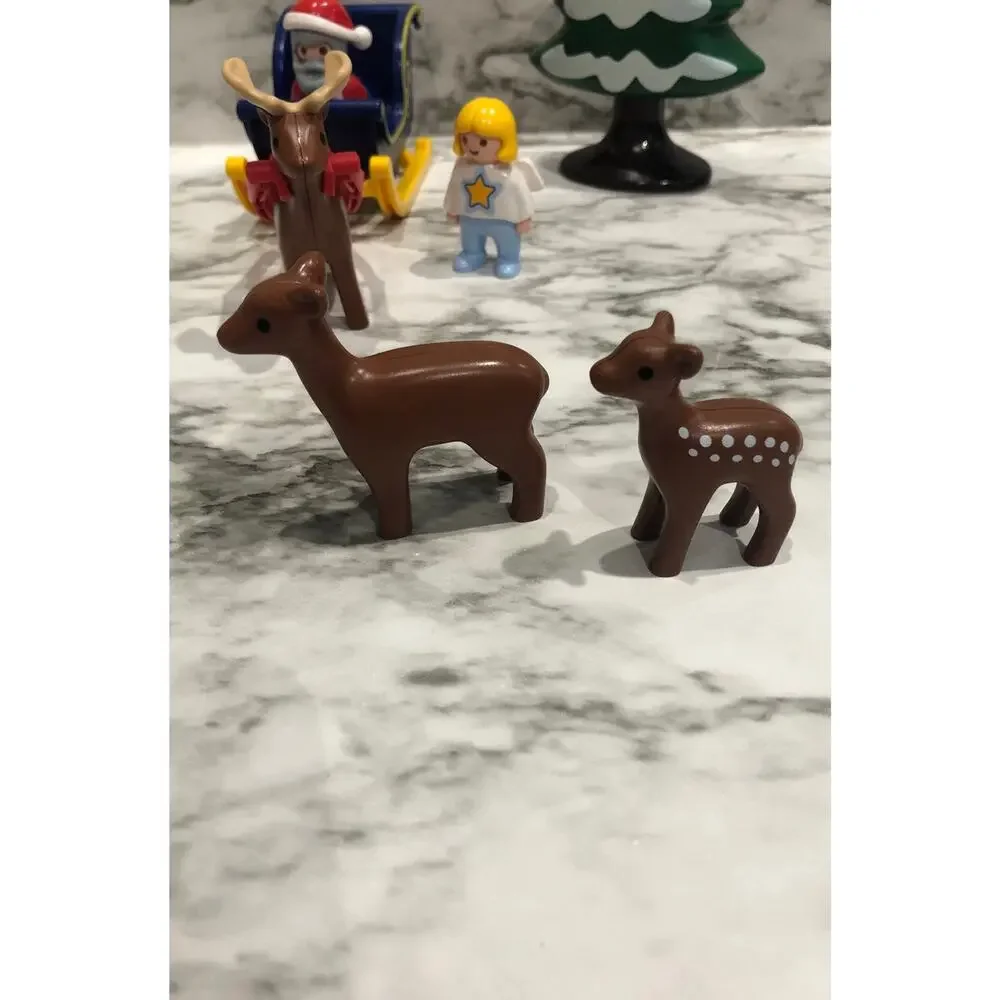 Christmas themed Playmobil